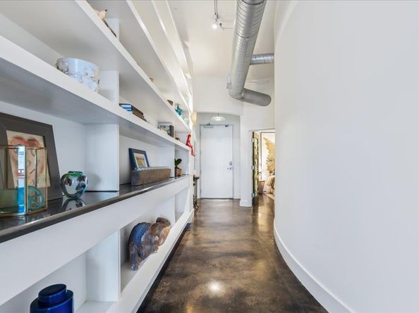 311 W 5th ST 1005, Austin TX 78701
