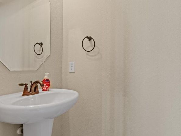 100 Calima CV, Round Rock TX 78681