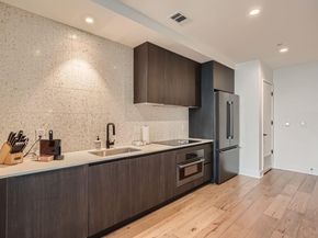 48 E East Ave 1706, Austin TX 78701