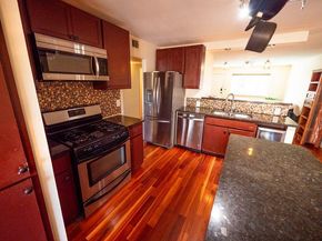 2303 Eastside DR 209, Austin TX 78704