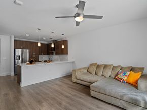 2213 Poquito ST 122, Austin TX 78722