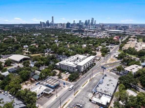 2213 Poquito ST 122, Austin TX 78722