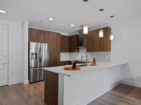 2213 Poquito ST 122, Austin TX 78722