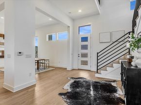 6121 Florencia LN, Austin TX 78724