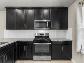 213 Wild Spur LN, Liberty Hill TX 78642