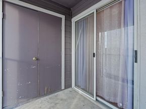 1840 Burton DR 208, Austin TX 78741