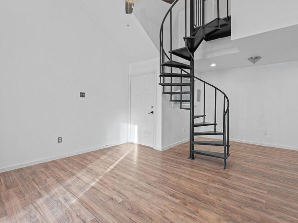 1840 Burton DR 208, Austin TX 78741