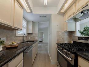 2500 Quarry RD 5, Austin TX 78703