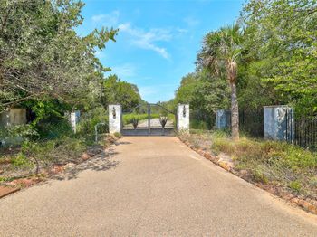 113 Serenada DR