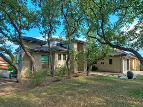 10 Monarch Oaks LN, The Hills TX 78738