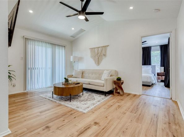 6903 Deatonhill DR 23, Austin TX 78745