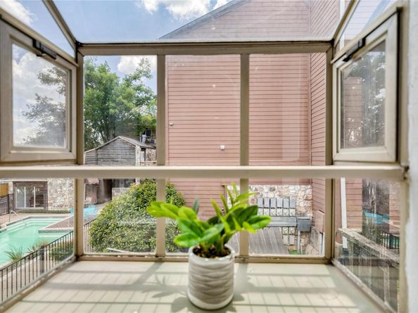 6903 Deatonhill DR 23, Austin TX 78745