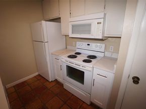 712 Graham PL 203, Austin TX 78705