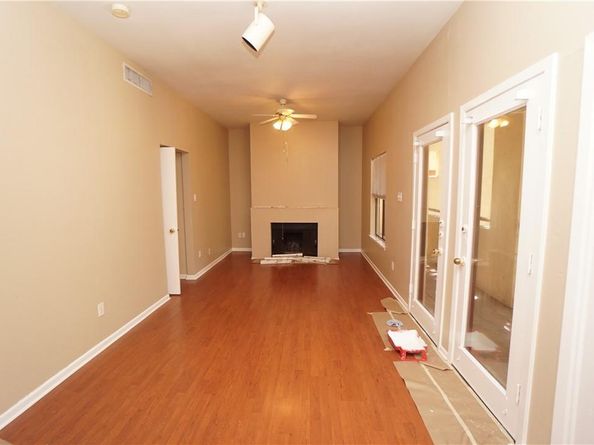 712 Graham PL 203, Austin TX 78705