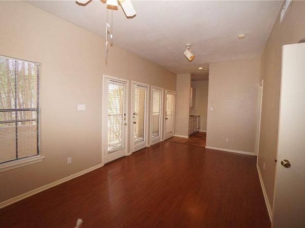 712 Graham PL 203, Austin TX 78705