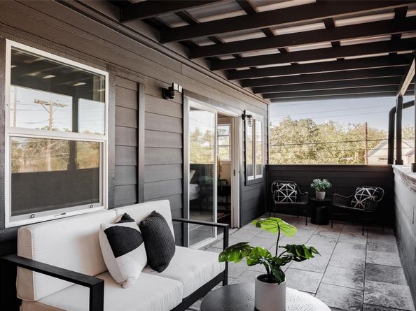 1315 Comal ST, Austin TX 78702