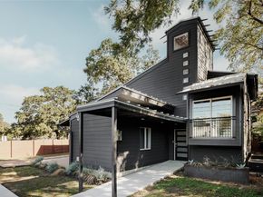 1315 Comal ST, Austin TX 78702