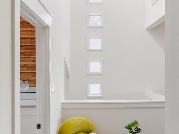 1315 Comal ST, Austin TX 78702