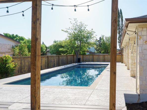 11700 Misty White DR, Austin TX 78717