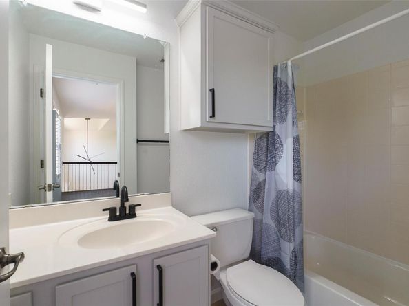 11700 Misty White DR, Austin TX 78717