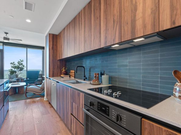 84 East Ave 2105, Austin TX 78701