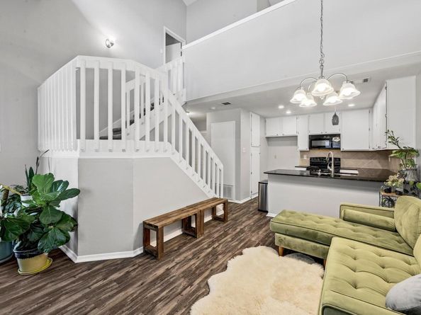 1748 Ohlen RD 76, Austin TX 78757