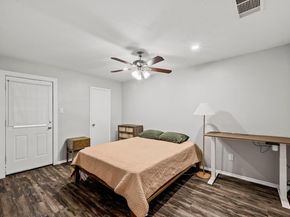 1748 Ohlen RD 76, Austin TX 78757