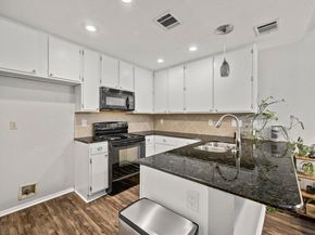 1748 Ohlen RD 76, Austin TX 78757