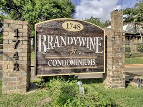 1748 Ohlen RD 76, Austin TX 78757