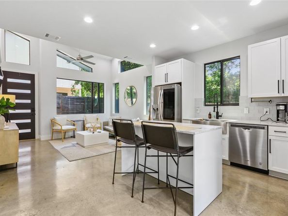 619 Hammack DR 2, Austin TX 78752