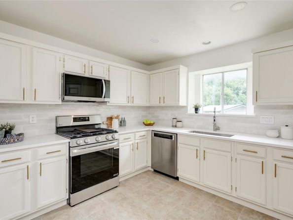 16302 Bates CV, Pflugerville TX 78660