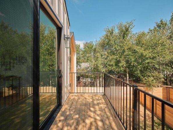 1215 Fort Branch BLVD 1, Austin TX 78721