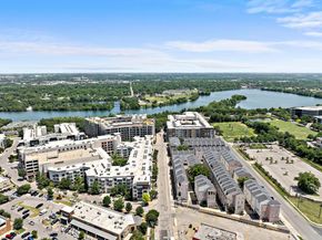 1411 Town Creek DR 5, Austin TX 78741
