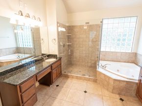 10500 Avery Club DR 3, Austin TX 78717