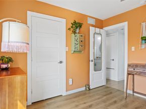 8605 Putnam DR 202, Austin TX 78757