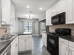 12103 Wycliff LN, Austin TX 78727