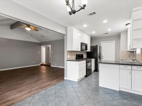 12103 Wycliff LN, Austin TX 78727