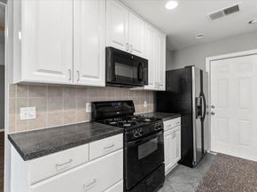 12103 Wycliff LN, Austin TX 78727