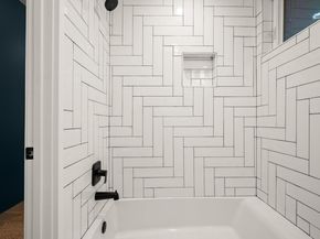 2416 E 10th ST, Austin TX 78702