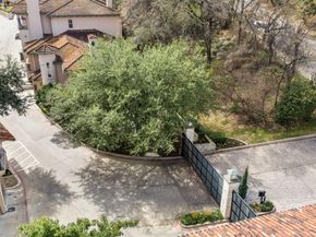 1529 Barton Springs RD 2, Austin TX 78704