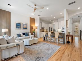 1529 Barton Springs RD 2, Austin TX 78704