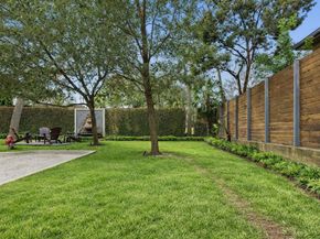 1529 Barton Springs RD 2, Austin TX 78704