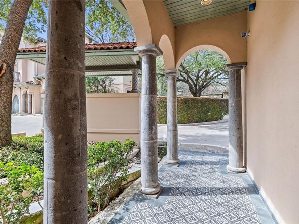 1529 Barton Springs RD 2, Austin TX 78704