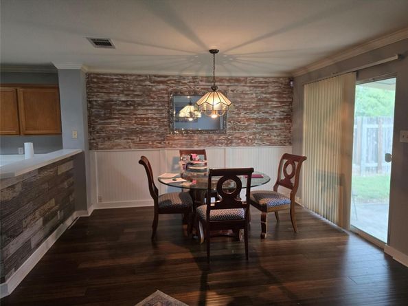 808 Minturn LN, Austin TX 78748