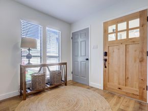 5609 Courtyard CV, Austin TX 78731