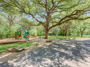 5609 Courtyard CV, Austin TX 78731