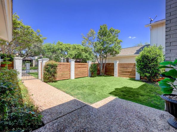 5609 Courtyard CV, Austin TX 78731