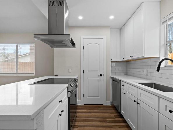 4913 Single Shot CIR, Austin TX 78723