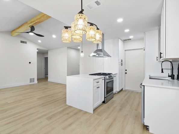 1204 Dunstan DR, Austin TX 78745