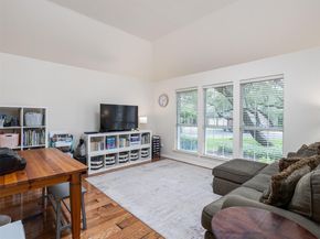 11042 Crossland DR, Austin TX 78726